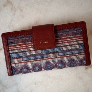 Fossil Women's Red and Blue Patterned Wallet